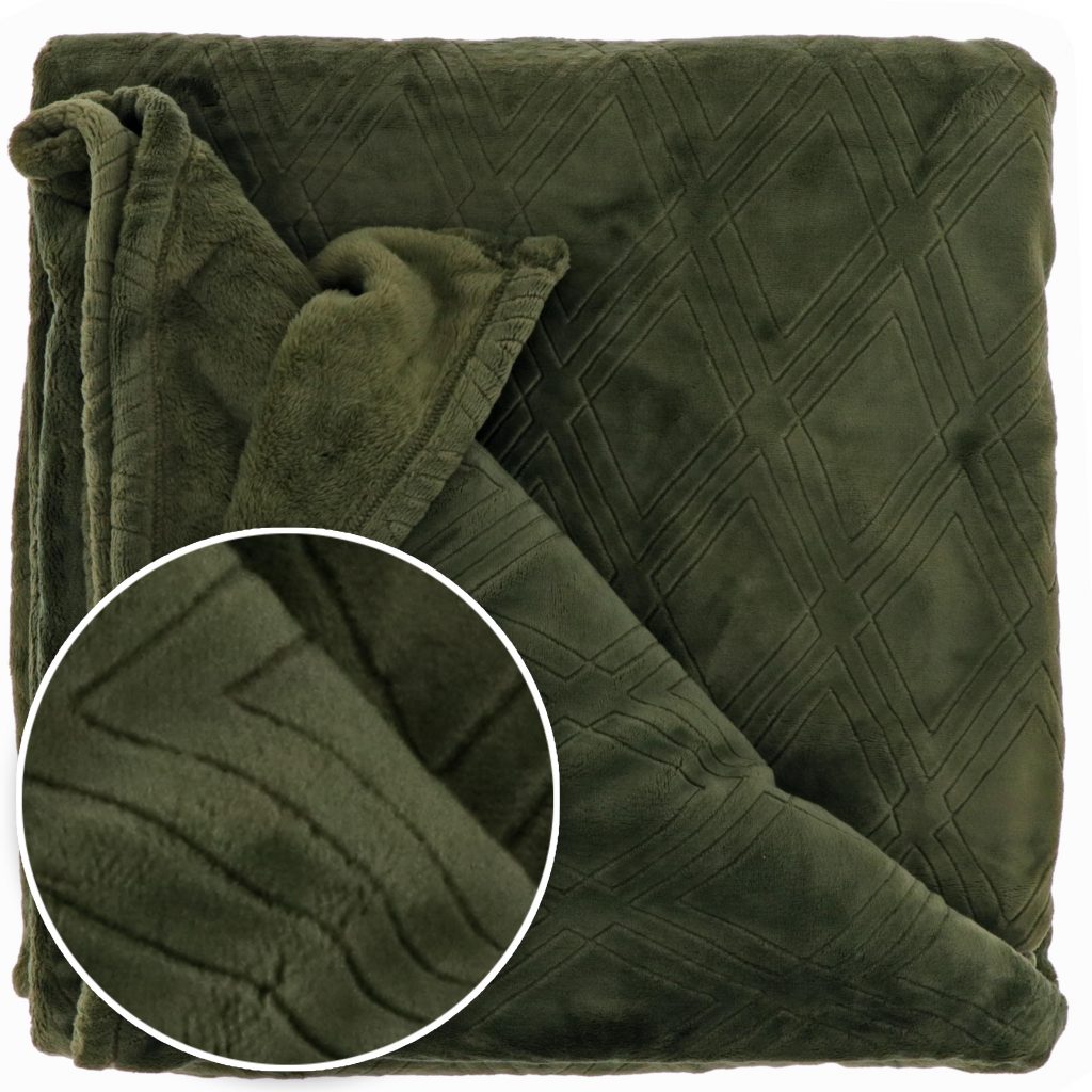 Heboučká deka s geometrickým vzorem Auke v tmavě zelené